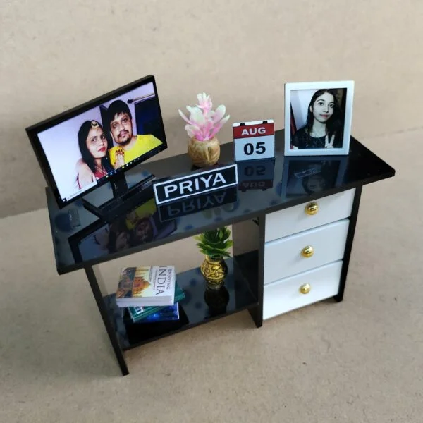 personalised miniature gifts, 3d miniature personalized, customised miniature ,customized 3d miniature near me, miniature box with lights, gift for girls, customised photo frames